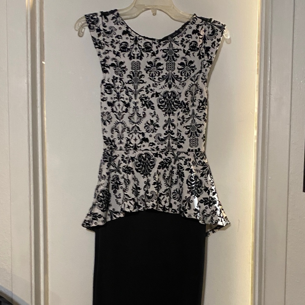 Iris Black Lace Dress